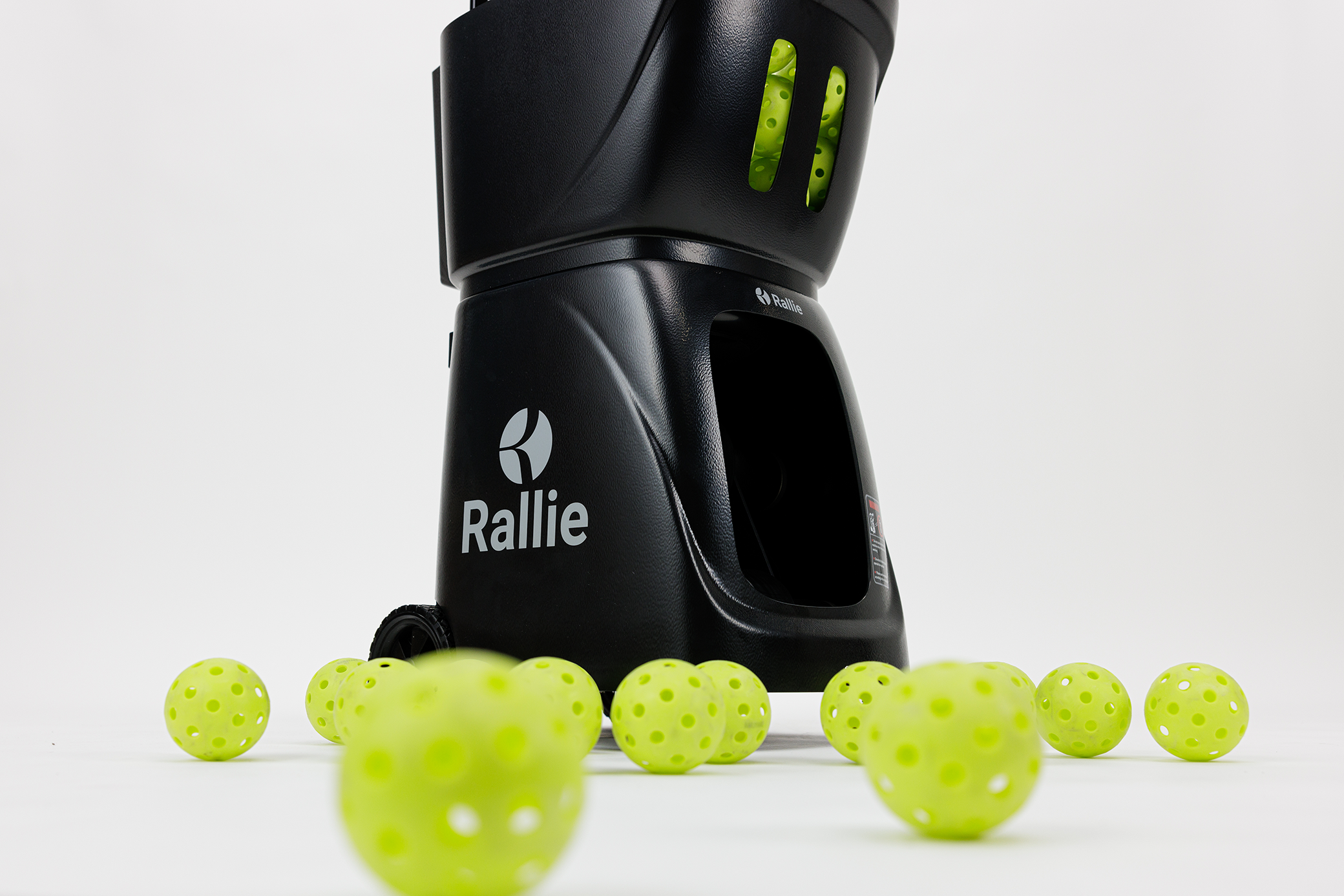 Rallie Pickleball Machine - Midnight Black